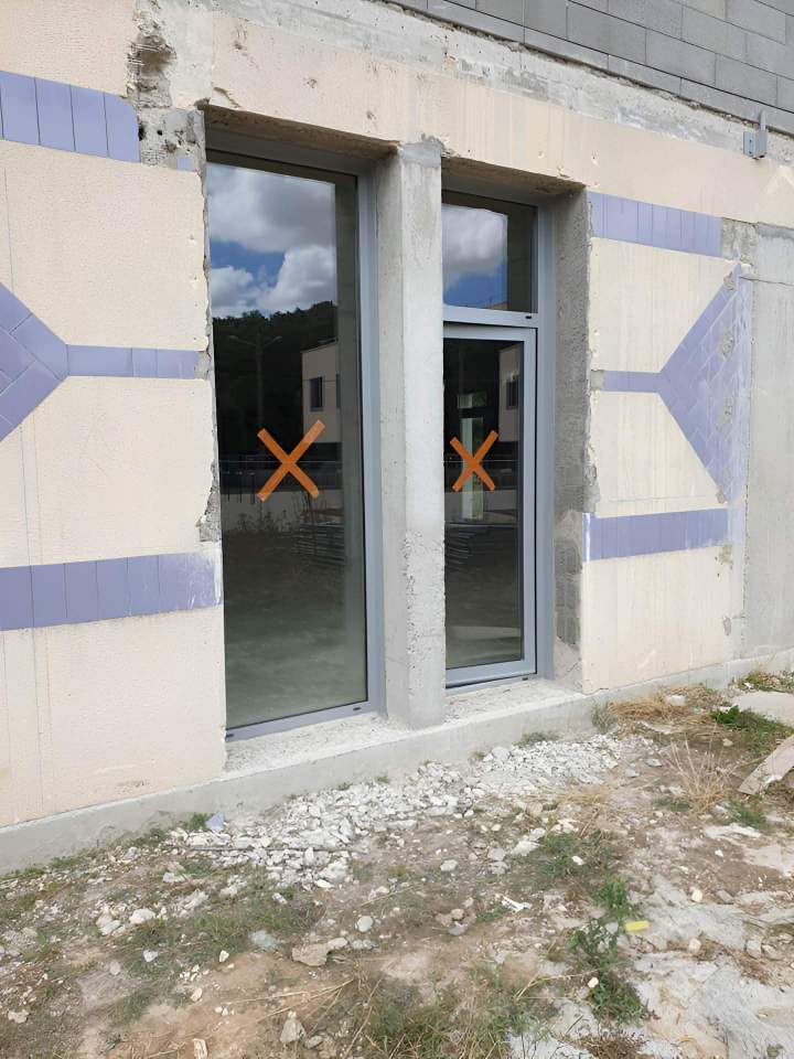 Installation de porte d'entrée Normandie